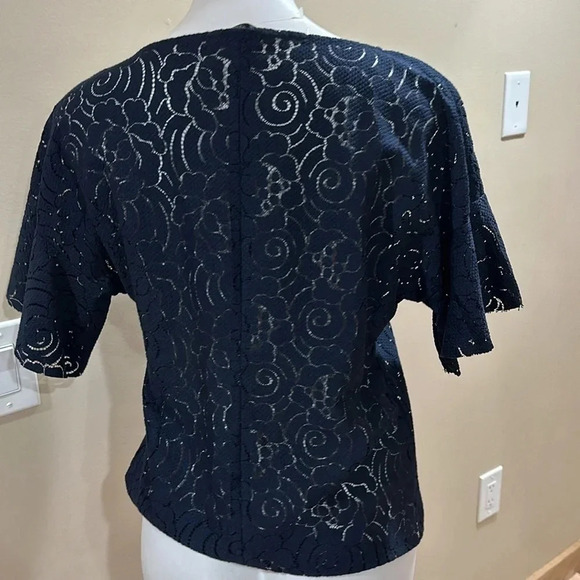 Banana Republic lace top - Picture 4 of 7